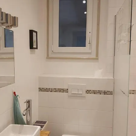 Lady Constantine/plan D'eau Apartman *
